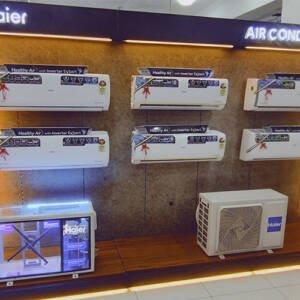 Modern Display Racks for Electronics